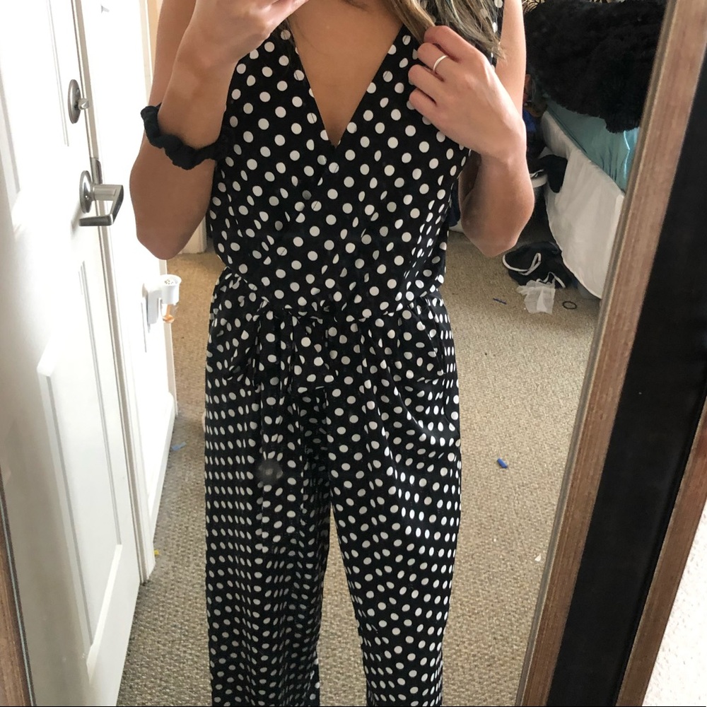Black and white polka dot Jumper size Medium